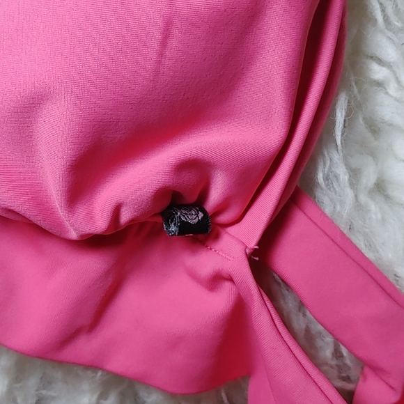 M la Vie en Rose bikini top - Picture 2 of 4